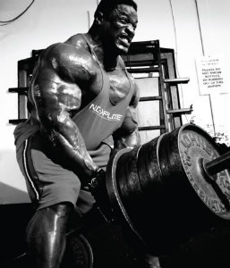 Ronnie Coleman doing HEAVY T-bar Rows!